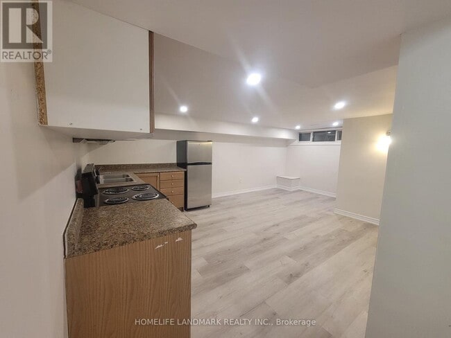 Building Photo - 307 Axminster Dr