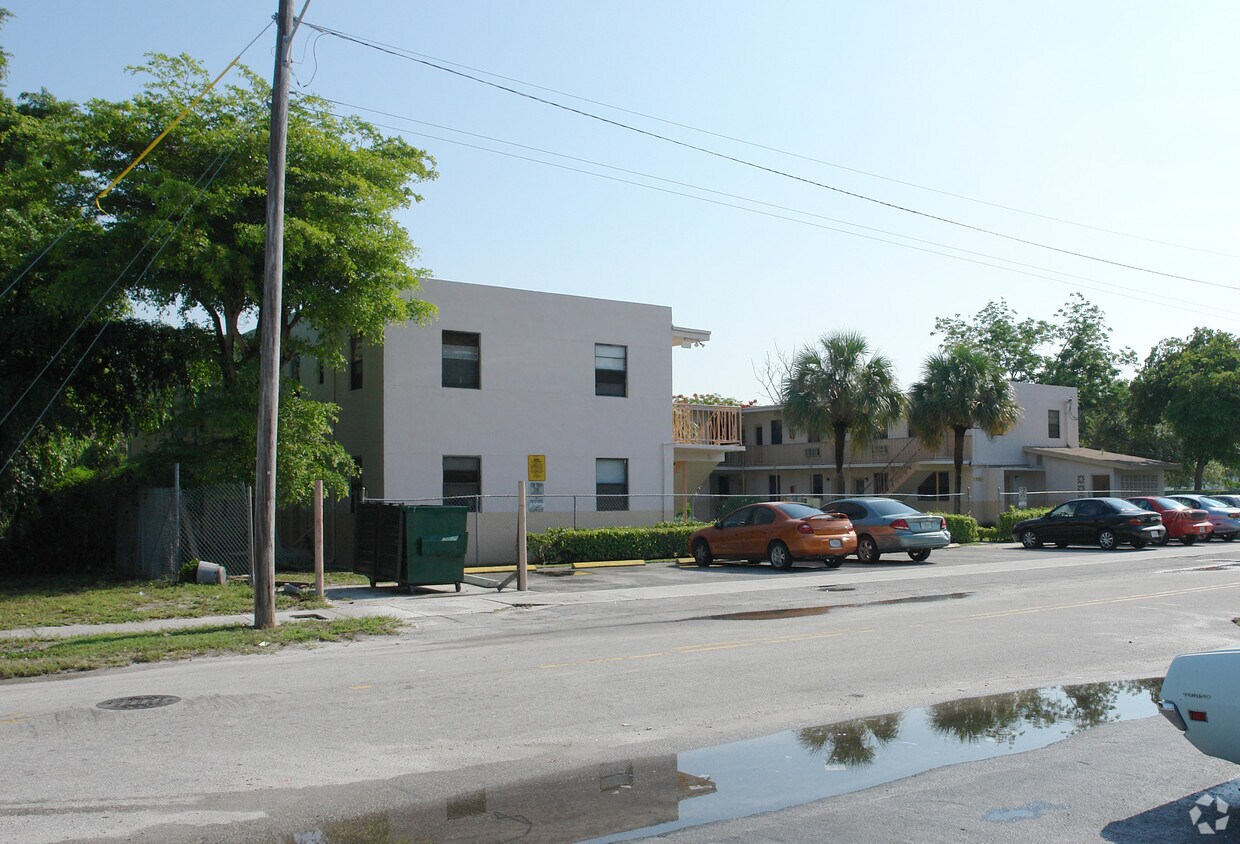Building Photo - 819 NW 3rd St