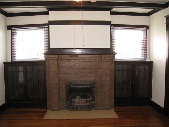 Foto del edificio - 1018-1024 Brown St