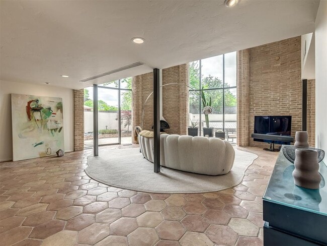 Foto del edificio - 3404 Partridge Rd