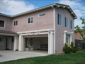 Building Photo - 491 Margetts Ave Building Photo - 491 Margetts Ave