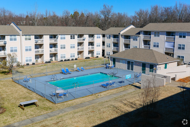 Building Photo - Melrose Apartments