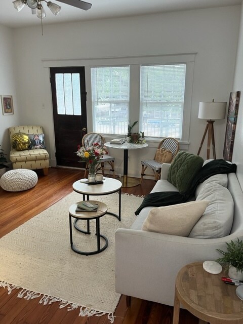 Living room--door leading to balcony - 618 N Carrollton Ave