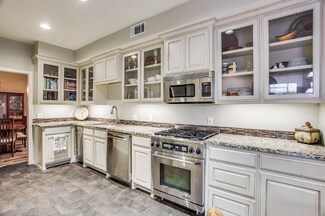 Building Photo - 12553 Montego Plz