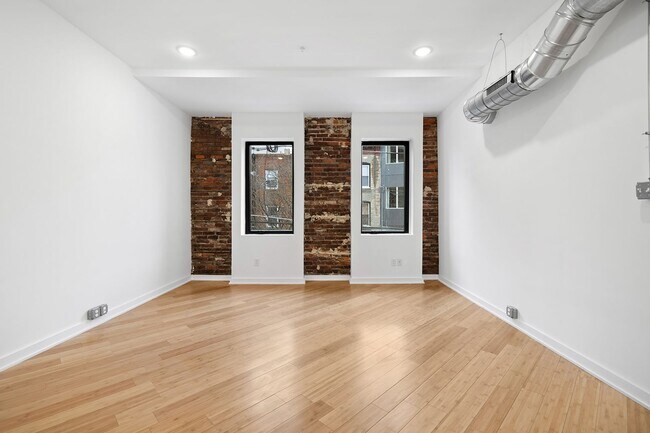 Foto del edificio - Welcome to Emerald Fox Lofts