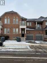 Building Photo - 32 Spokanne St