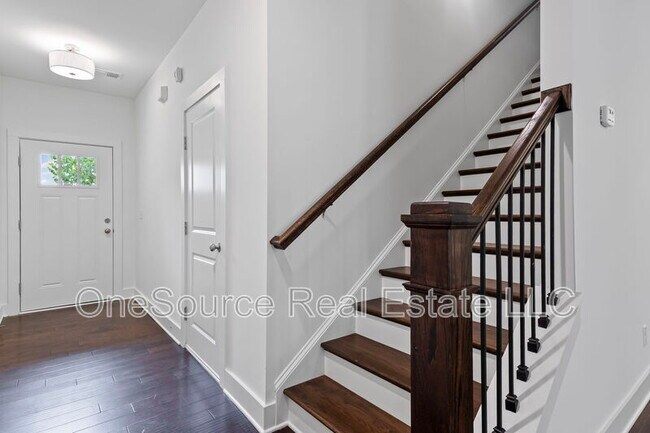 Foto del edificio - 5350 Brooklands Dr