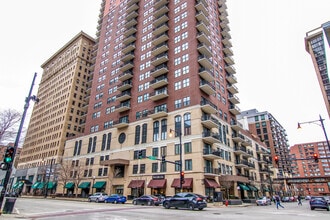 Building Photo - 41 E 8th St