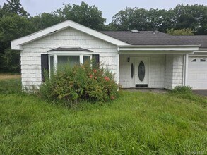 Building Photo - 25 Ruscitti Dr