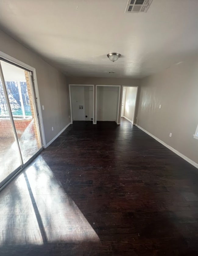Building Photo - 3 Bedroom Rent to Own Home Available!