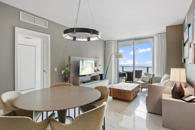 Foto del edificio - 4011 S Ocean Dr