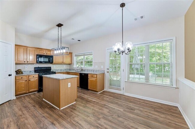 Foto del edificio - 100 Hawnley Trace