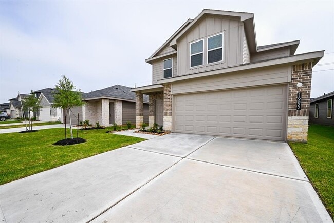 Building Photo - 16822 Paintbrush Holw Ln