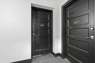 Building Photo - 15 Kings Wharf Pl