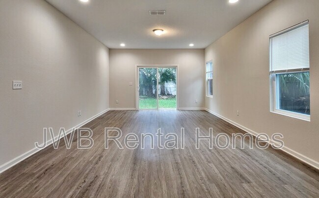 Foto del edificio - 629 3rd Ave S