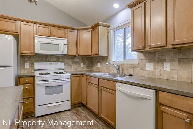 Building Photo - 4 br, 3 bath House - 13007 Margo St.