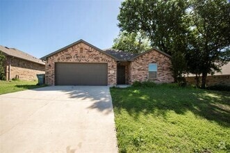Building Photo - 1403 Southridge Ln