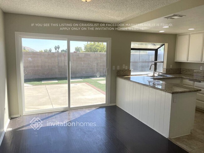 Foto del edificio - 5265 Jasmine St