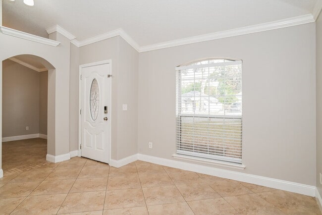 Foto del edificio - 3015 Hickory Glen Dr