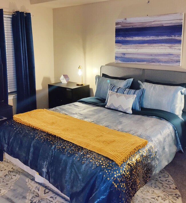 Main Bedroom - 6105 Venecia Dr