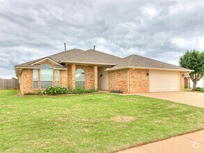 Building Photo - 2700 NW 161st Cir