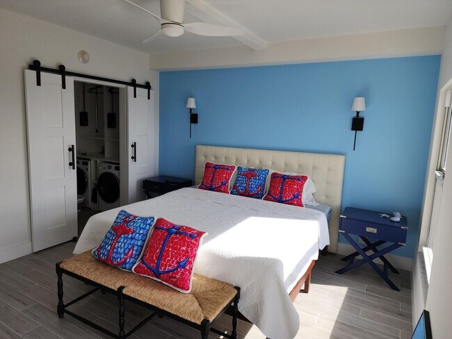 Foto del edificio - 3230 S Ocean Blvd