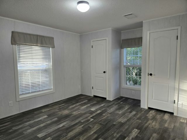 Foto del edificio - 3035 66th Ave N