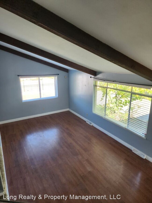 Building Photo - 3 br, 2.5 bath House - 8286 E Girard Ave