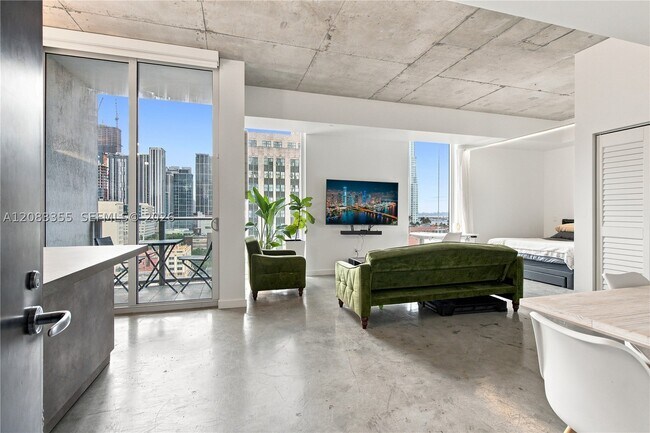 Foto del edificio - 151 SE 1st St