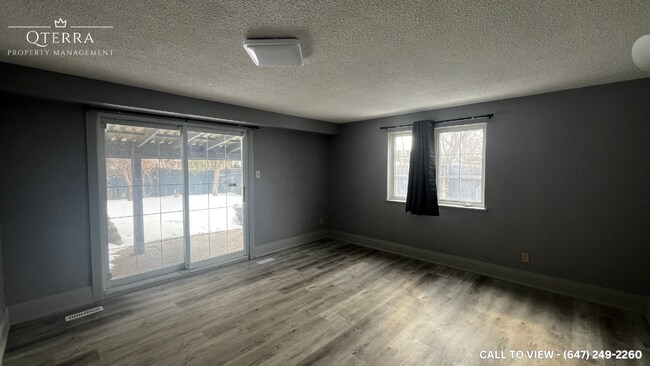 Building Photo - 76 Ambleside Dr