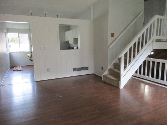 Building Photo - 3333 Chetwood Pl