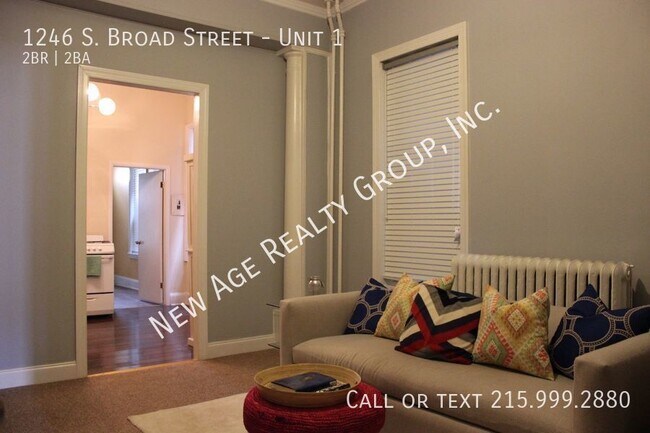 Building Photo - Large 2 bedroom, 2 bathroom apartment loca...