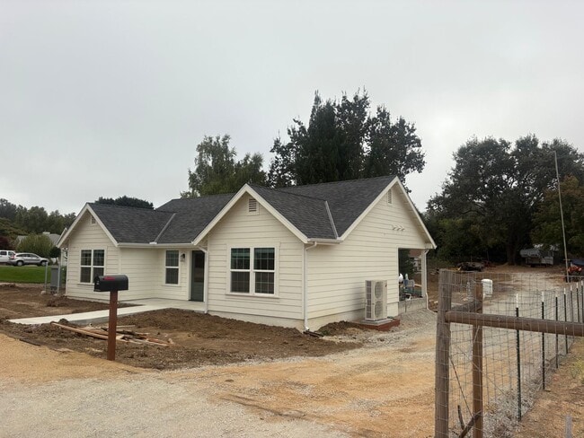 Building Photo - 2720 Campo Rd