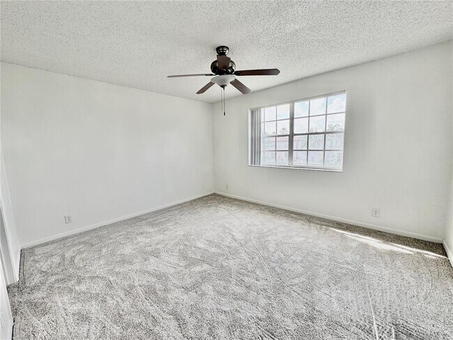Foto del edificio - 8734 SW 3rd St