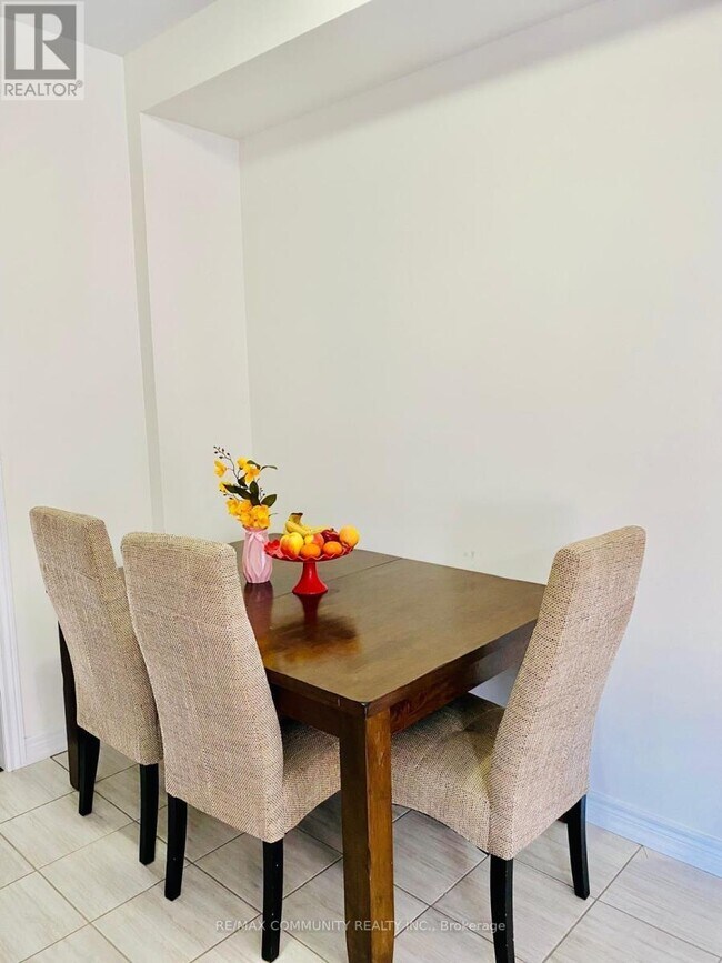 Photo du bâtiment - 1163 Enchanted Crescent