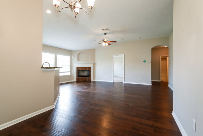 Building Photo - 2682 Oak Haven Dr