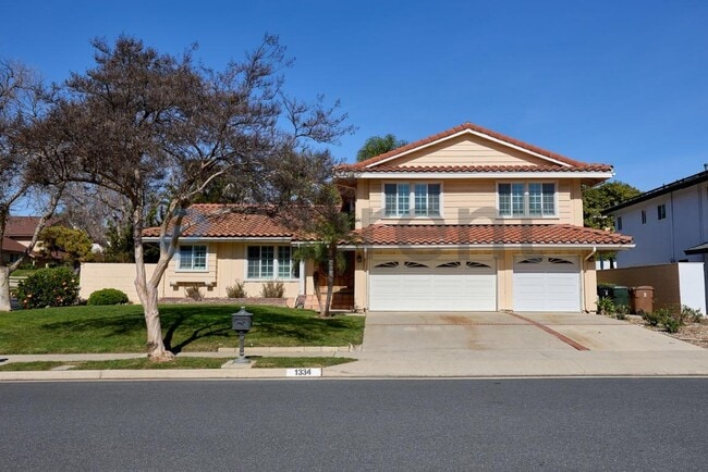 Building Photo - 1334 Birchcrest Ave