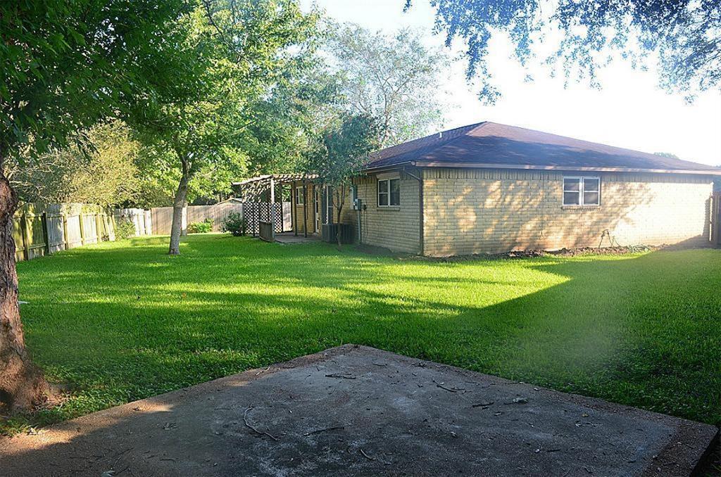 Primary Photo - 309 Brookdale Dr