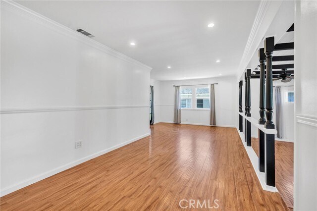Foto del edificio - 8607 Strub Ave