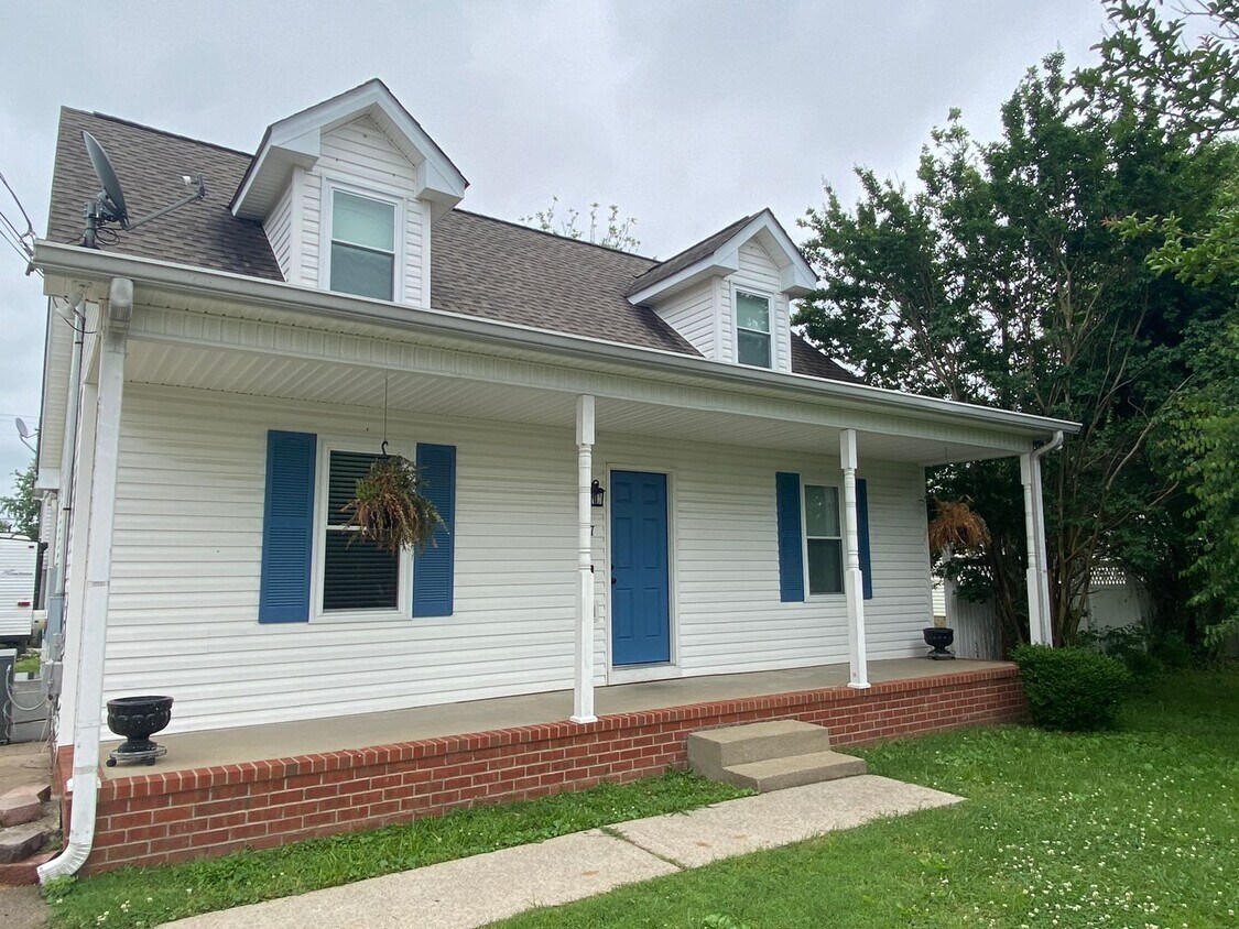 Primary Photo - 607 N Greenwood Ext, Lebanon TN 37087