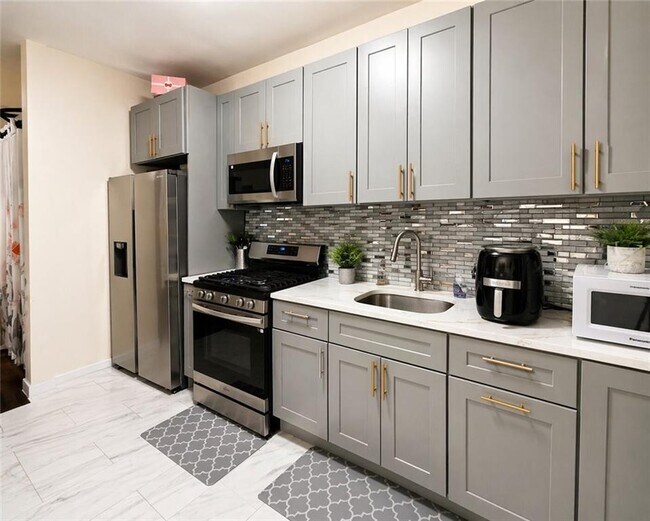 Foto del edificio - 284 E 39th St