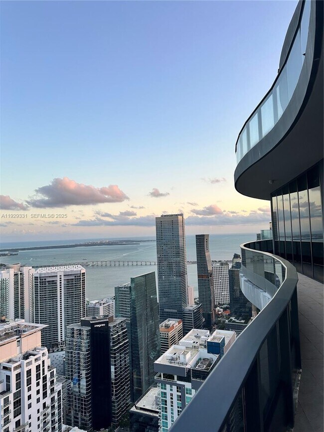 Foto del edificio - 1000 Brickell Plaza