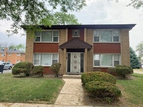 Building Photo - 18218 Hart Dr