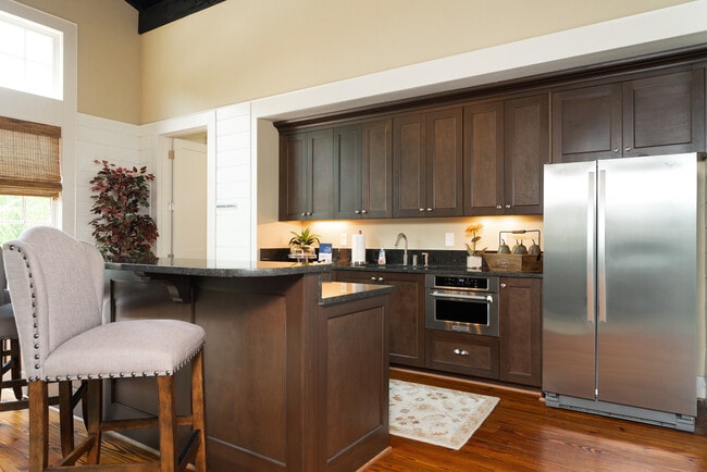 Building Photo - Greystone Vista Apartment Homes