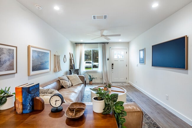 Foto del edificio - 1613 Berene Ave