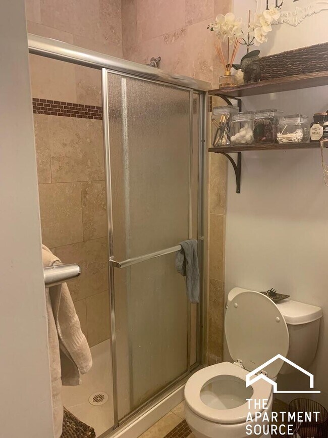 Foto del edificio - 1621 W Wallen Ave