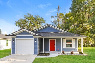 Building Photo - 416 Palm St