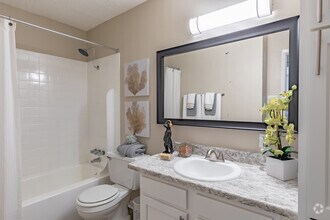 1BR, 1BA - 680 SF - The Palm on SPID