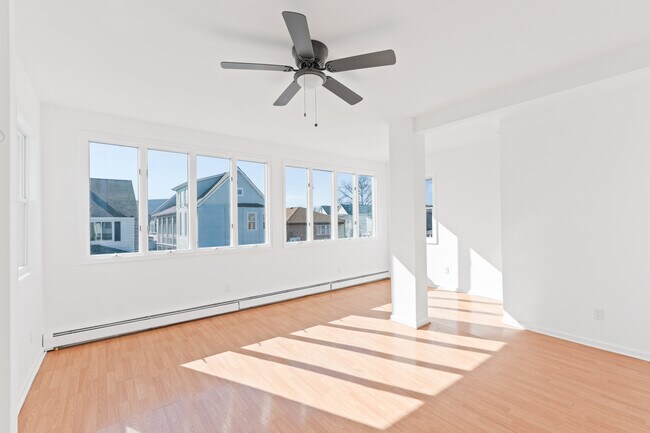 Foto del edificio - 118 Ray St