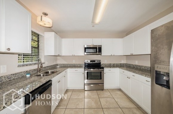 Foto del edificio - NOW AVAILABLE! 880 Wilson Boulevard North,...